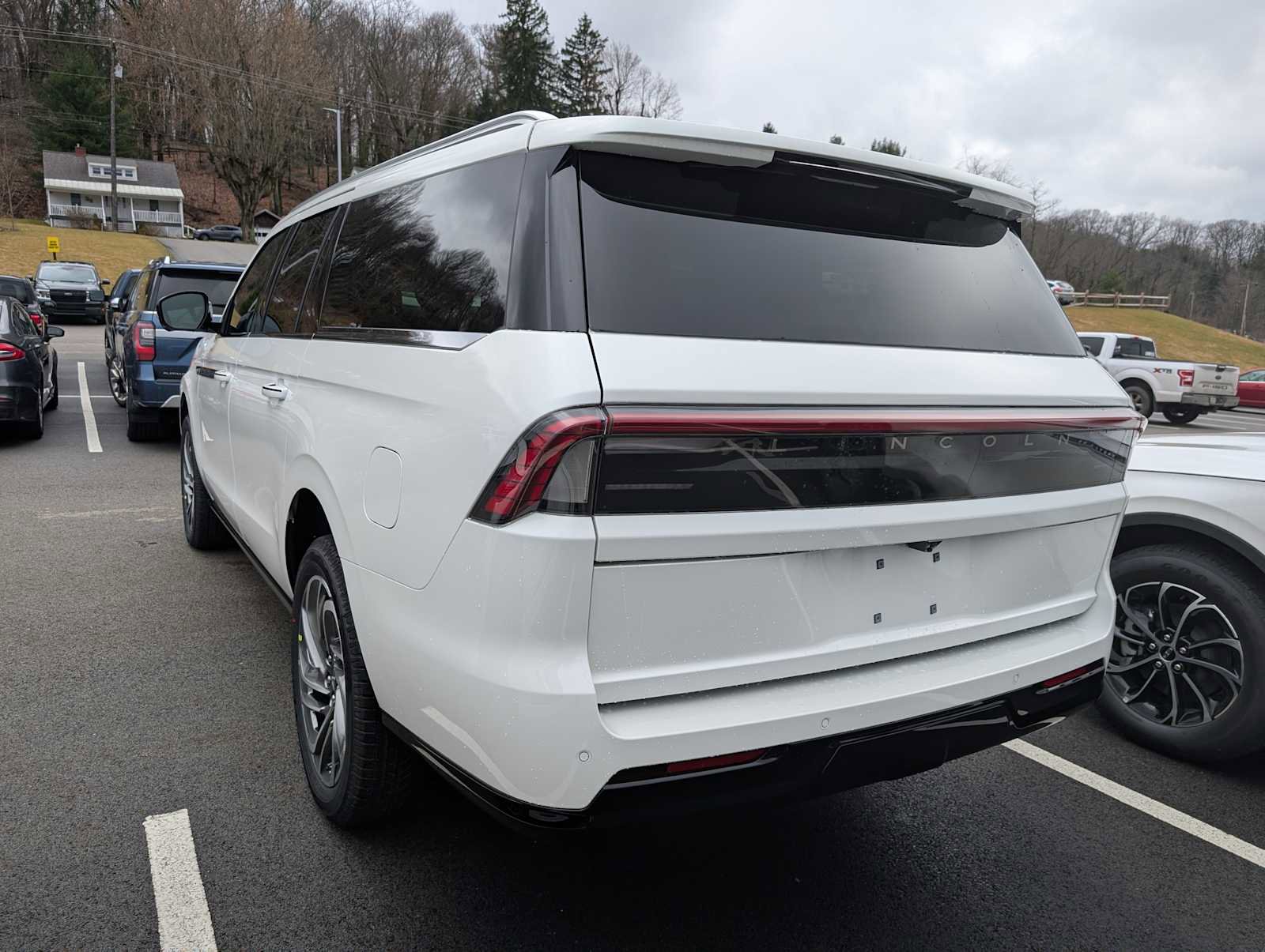 New 2026 Lincoln Navigator L Reserve image 9