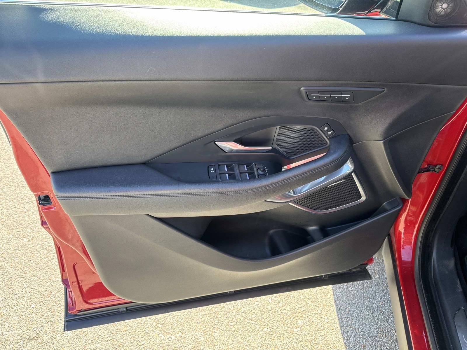 Used 2019 Jaguar E-PACE S image 19