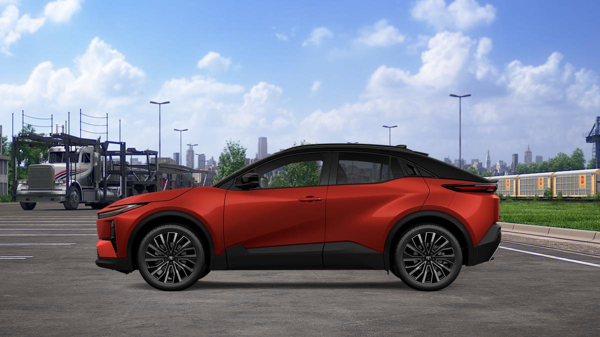 New 2026 Toyota C-HR image 6