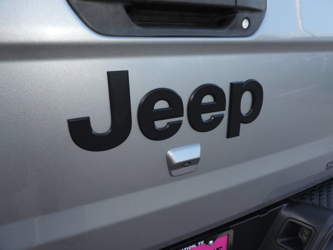 Used 2021 Jeep Gladiator Sport w/ Trailer Tow Package AWD/4WD image 21