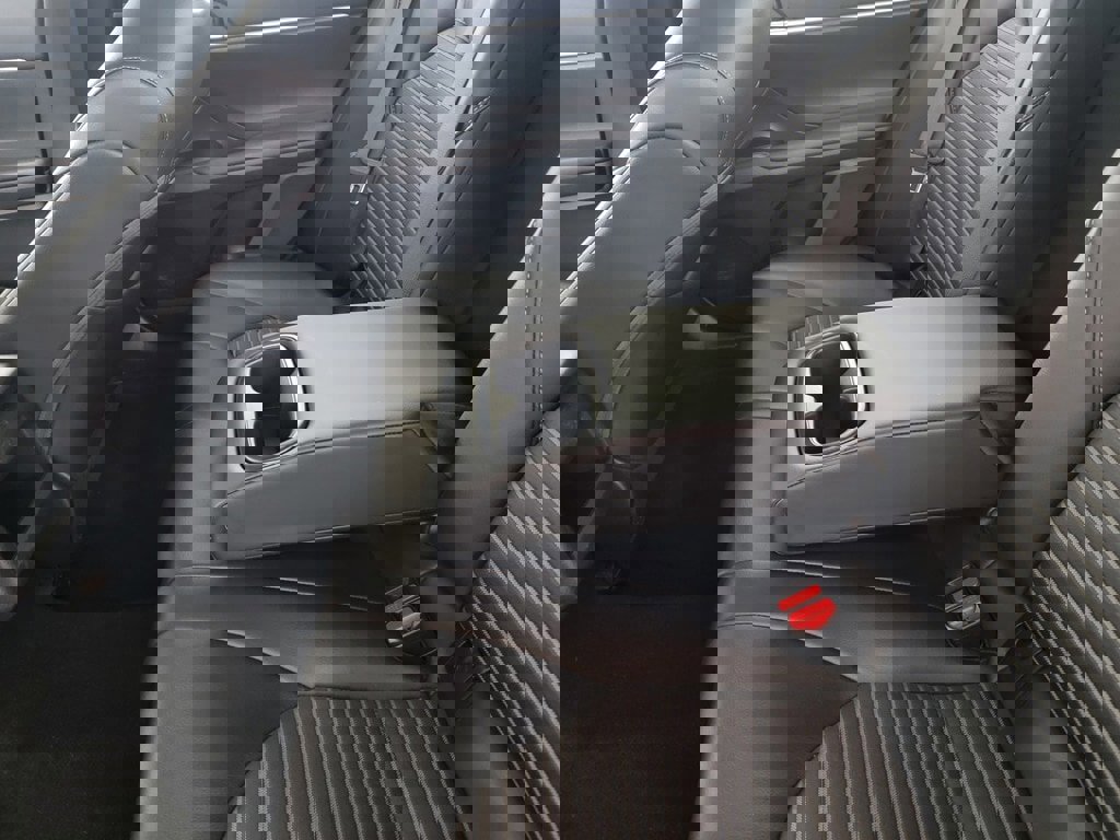 Used 2023 Toyota Camry SE image 17