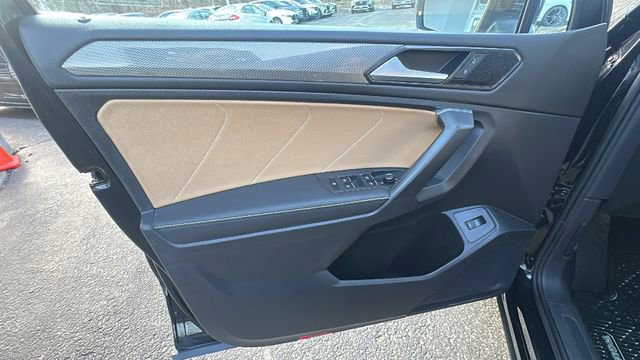 Used 2022 Volkswagen Tiguan SE image 23