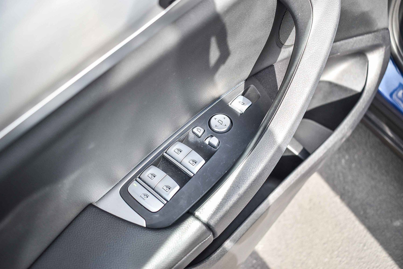 Used 2023 BMW X3 xDrive30i w/ Convenience Package image 18