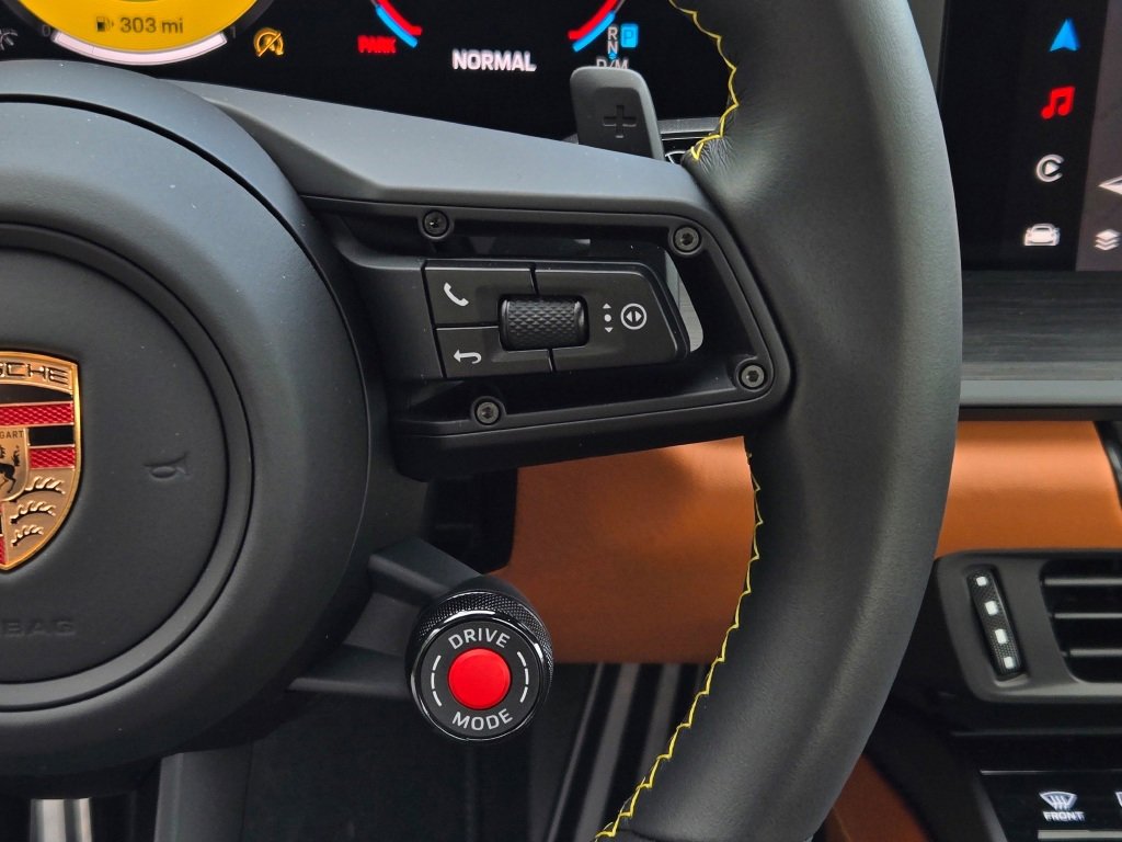 Certified 2025 Porsche 911 Carrera 4 GTS image 27