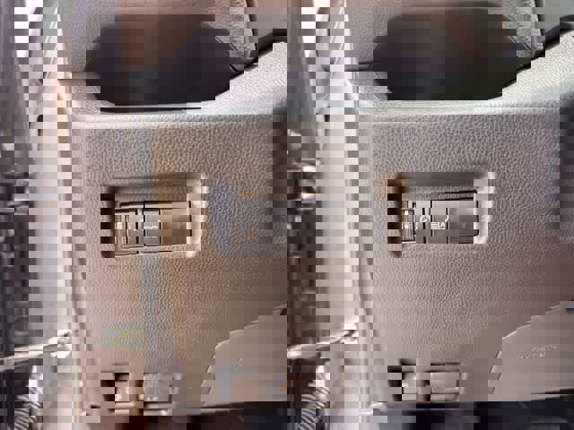 Used 2021 Toyota RAV4 LE AWD/4WD image 29