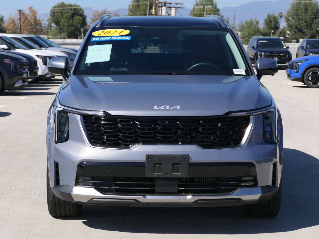 Used 2024 Kia Sorento SX FWD image 7