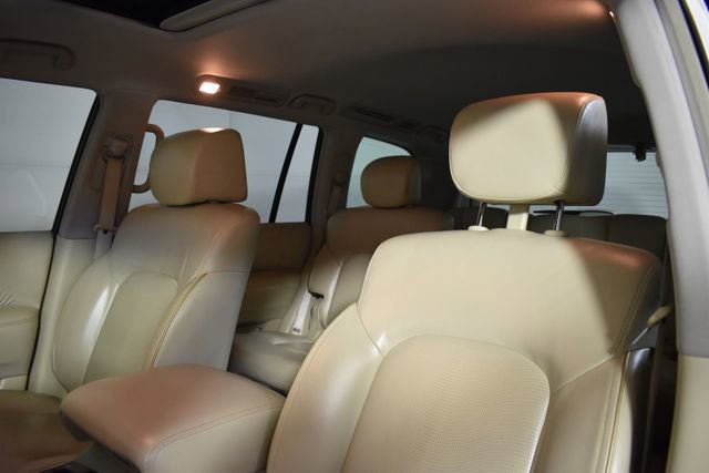 Used 2017 INFINITI QX80 2WD w/ Driver Assistance Package image 10