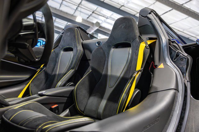 Used 2021 McLaren 720S Performance RWD image 30