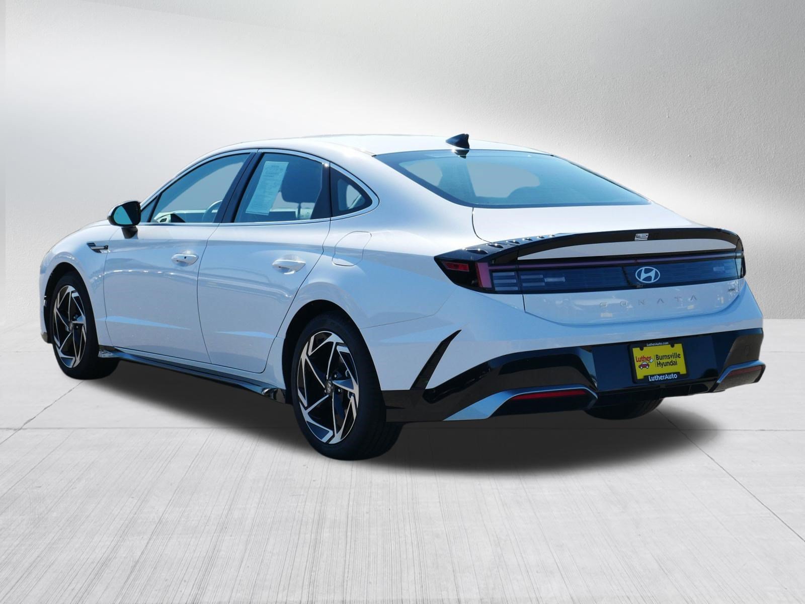 Certified 2026 Hyundai Sonata SEL AWD/4WD image 5