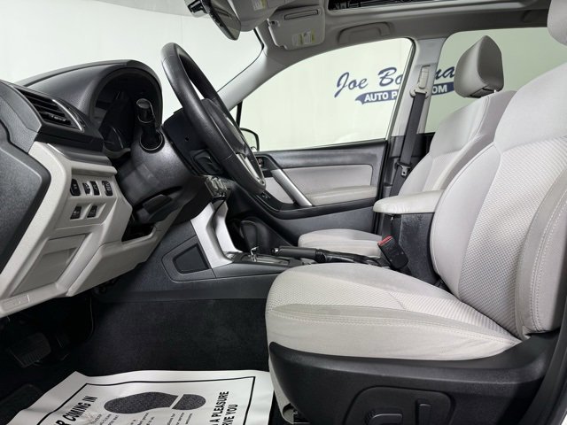 Used 2017 Subaru Forester 2.5i Premium image 12
