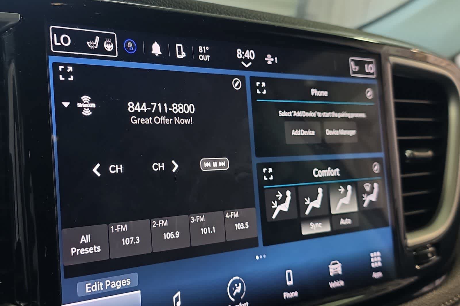 Used 2023 Chrysler Pacifica Touring-L FWD image 20
