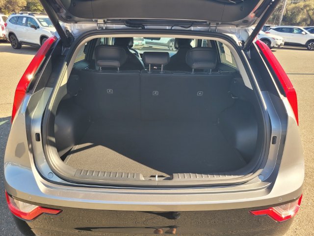 Used 2026 Kia Niro Wind FWD image 8