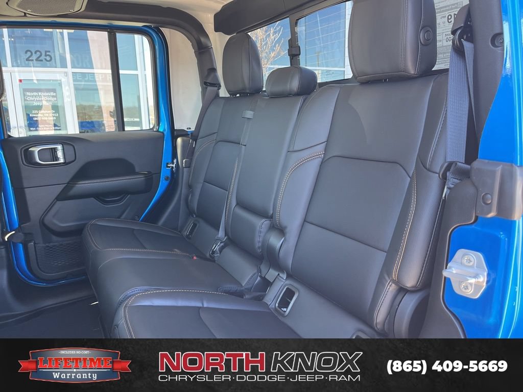 New 2026 Jeep Gladiator Sport AWD/4WD image 14