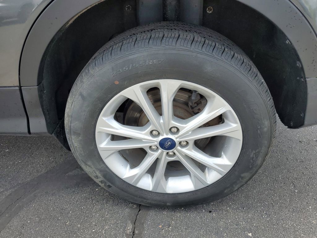Used 2019 Ford Escape SE AWD/4WD image 32