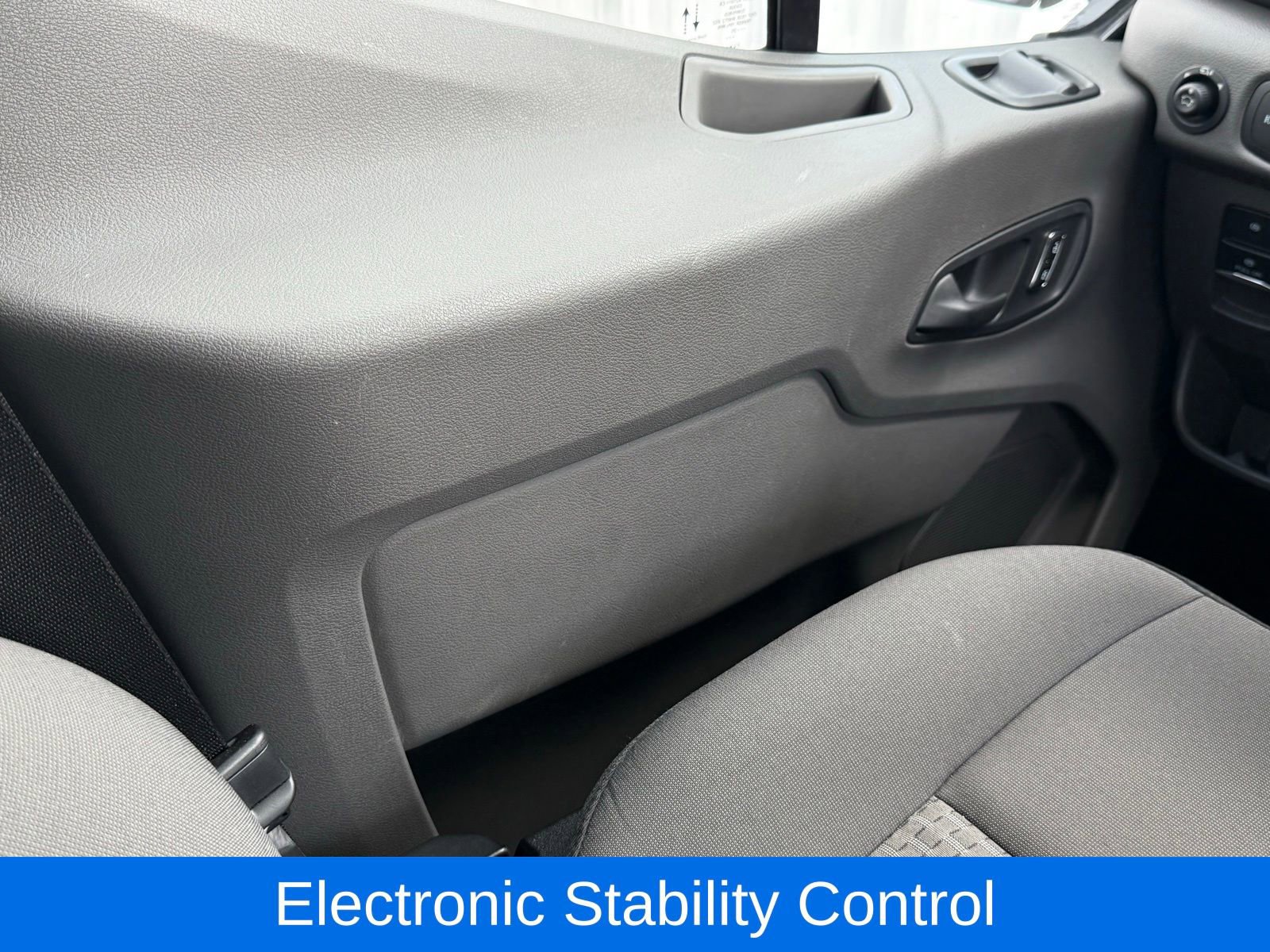 Used 2024 Ford Transit 350 XLT image 28