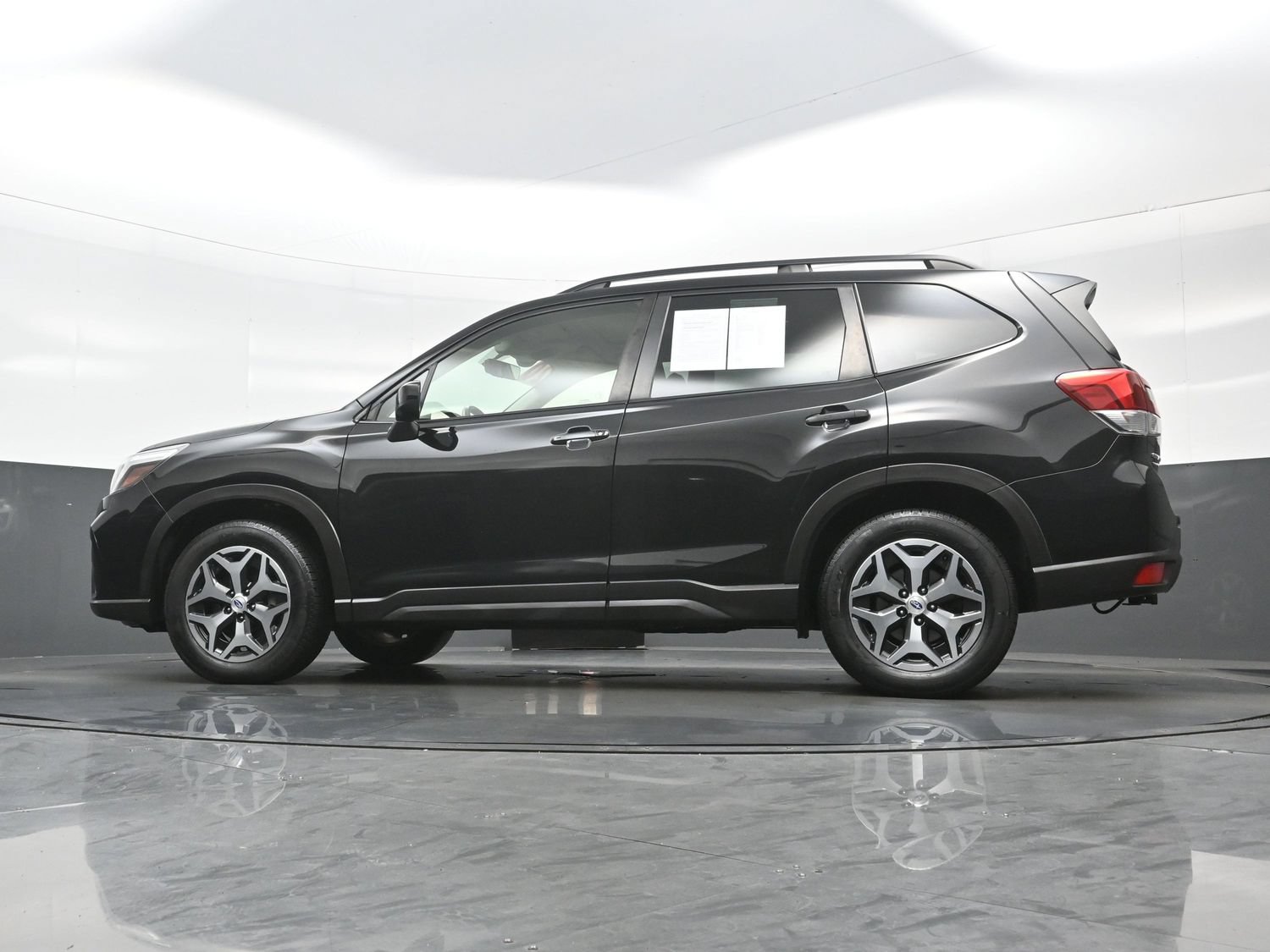 Used 2020 Subaru Forester Premium w/ Popular Package #1 AWD/4WD image 32
