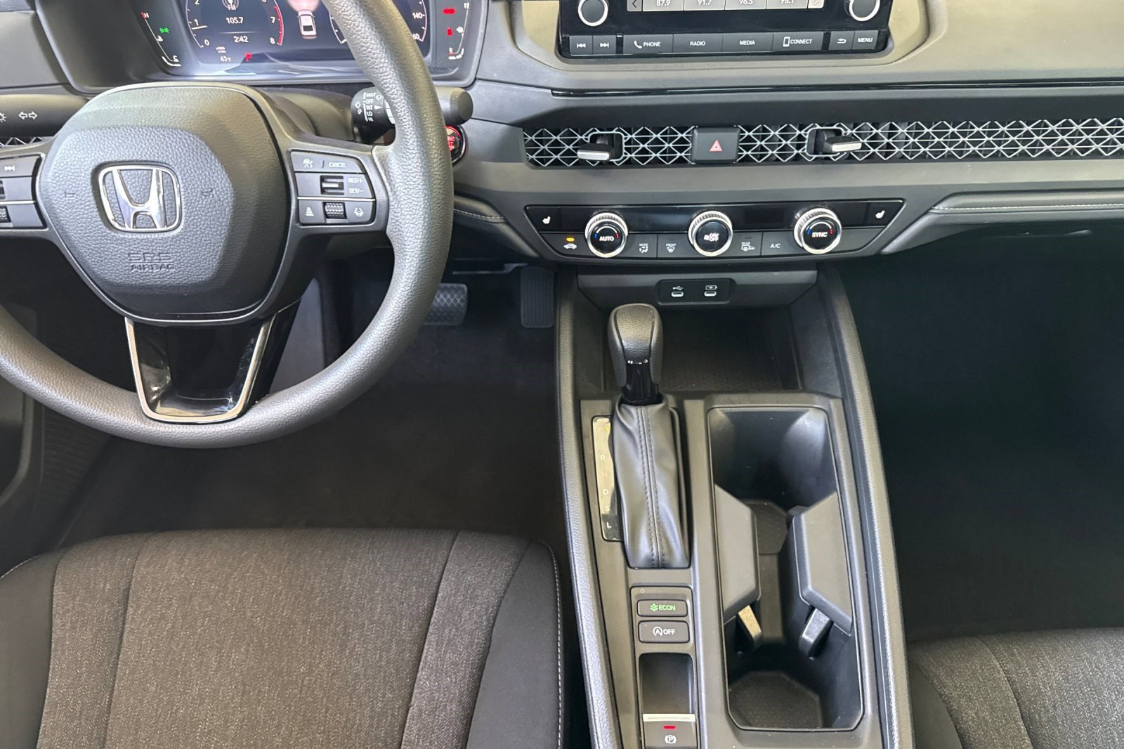 Certified 2023 Honda Accord EX image 27