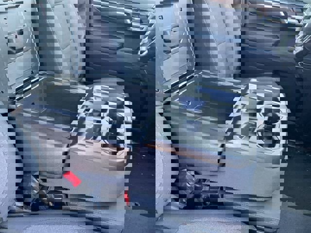 Used 2024 Chevrolet Silverado 1500 LT image 19