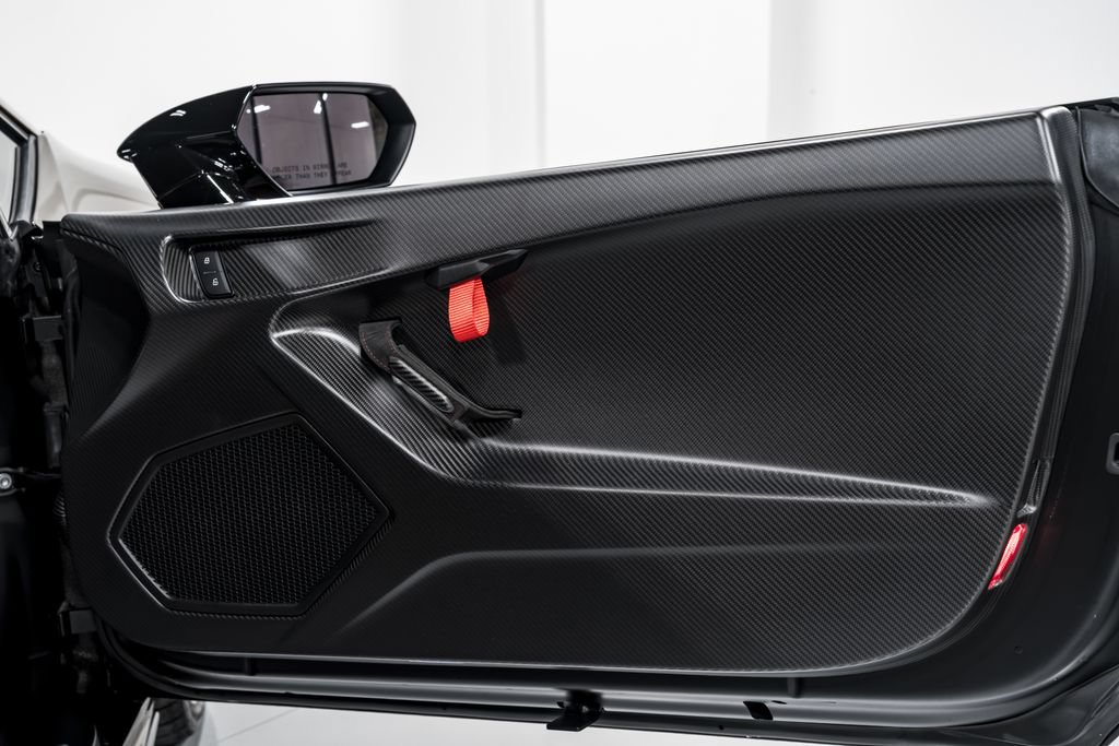 Used 2024 Lamborghini Huracan Tecnica RWD image 39