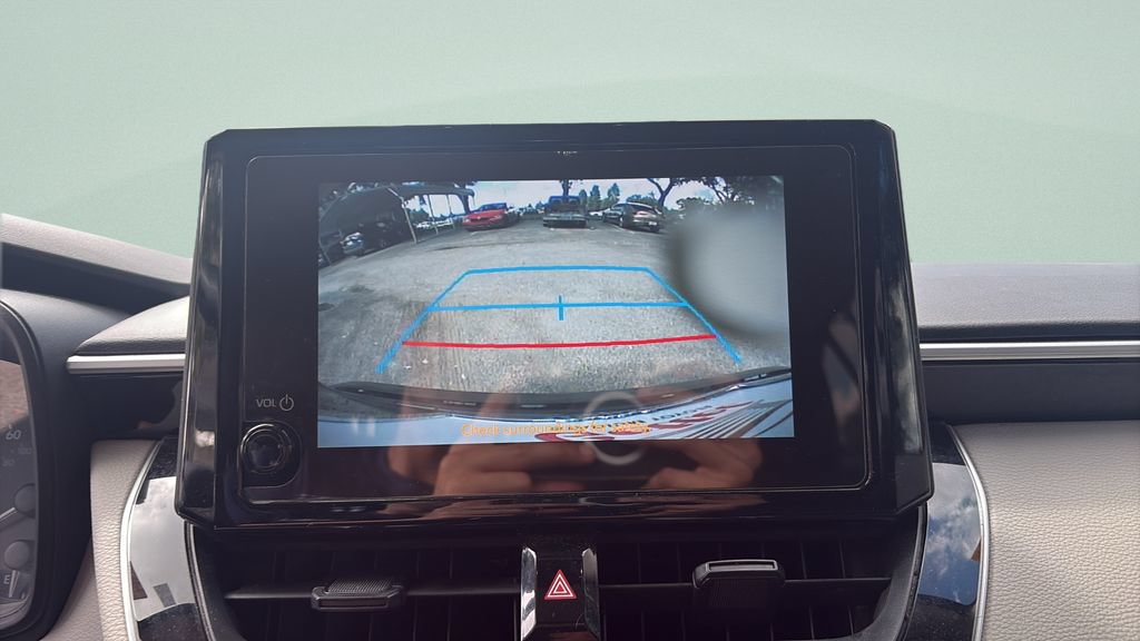 Used 2025 Toyota Corolla LE FWD image 16