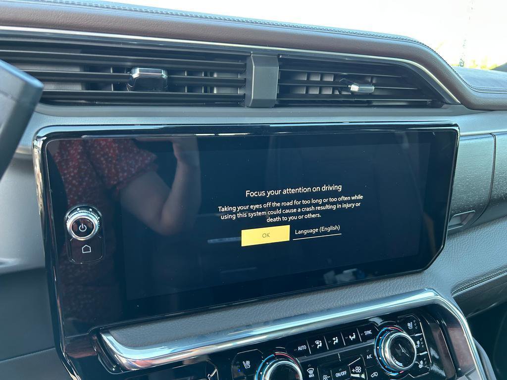 New 2025 GMC Sierra 2500 Denali w/ Denali Reserve Package image 9