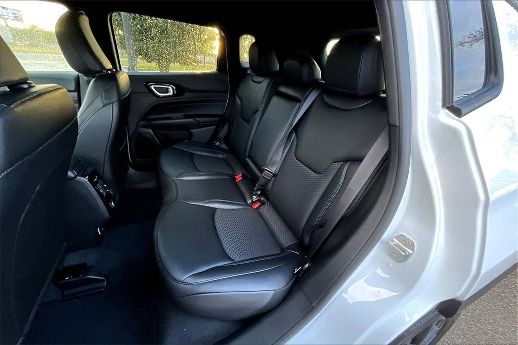 New 2026 Jeep Compass Latitude image 10