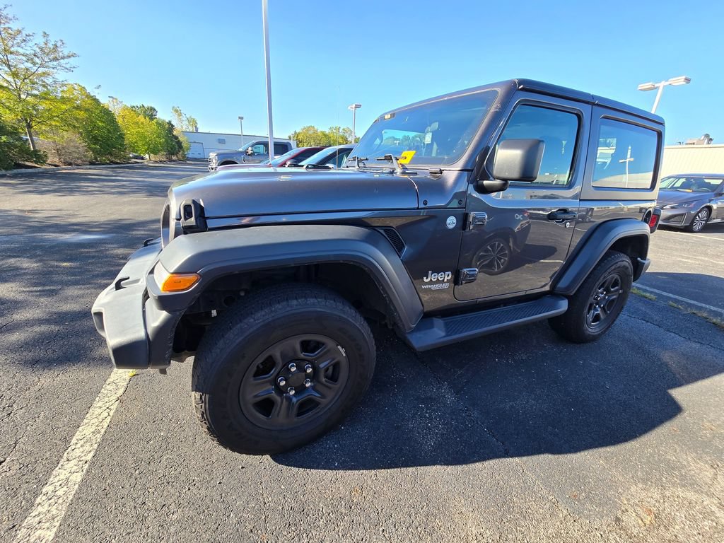 Used 2018 Jeep Wrangler Sport AWD/4WD image 4