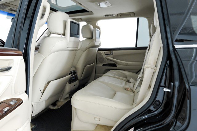 Used 2014 Lexus LX 570 4WD image 49