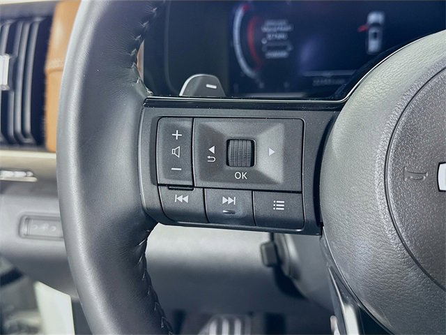 Certified 2023 Nissan Pathfinder Platinum image 13