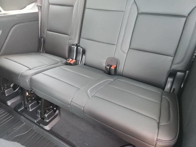 New 2026 GMC Yukon Denali w/ Denali Reserve Package AWD/4WD image 21