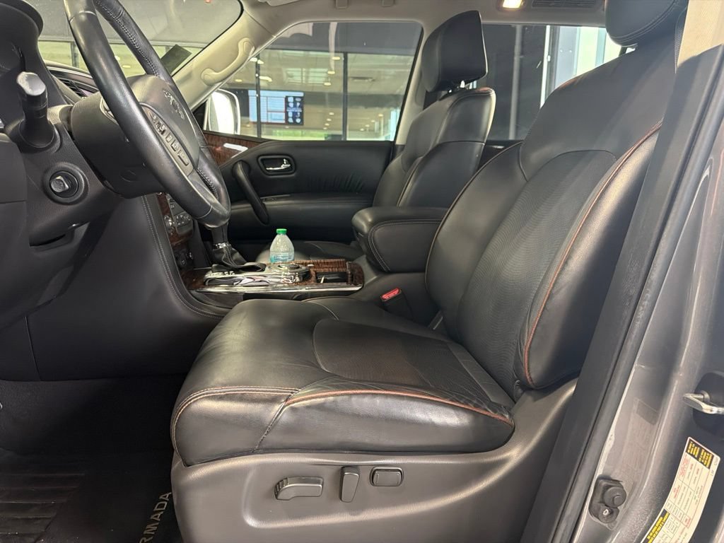 Used 2019 Nissan Armada Platinum w/ Captain's Chairs Package RWD image 8