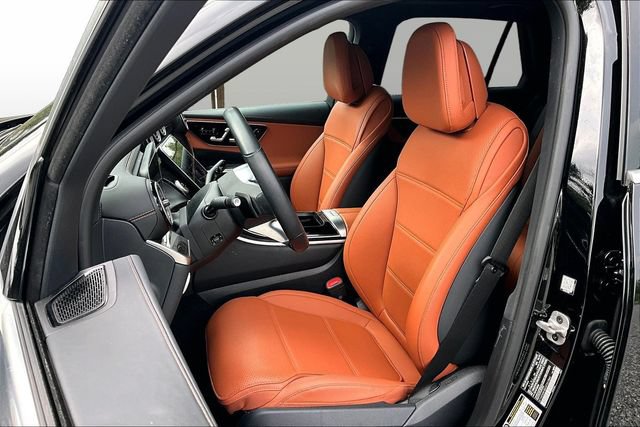 Certified 2025 Mercedes-Benz GLC 300 4MATIC image 13