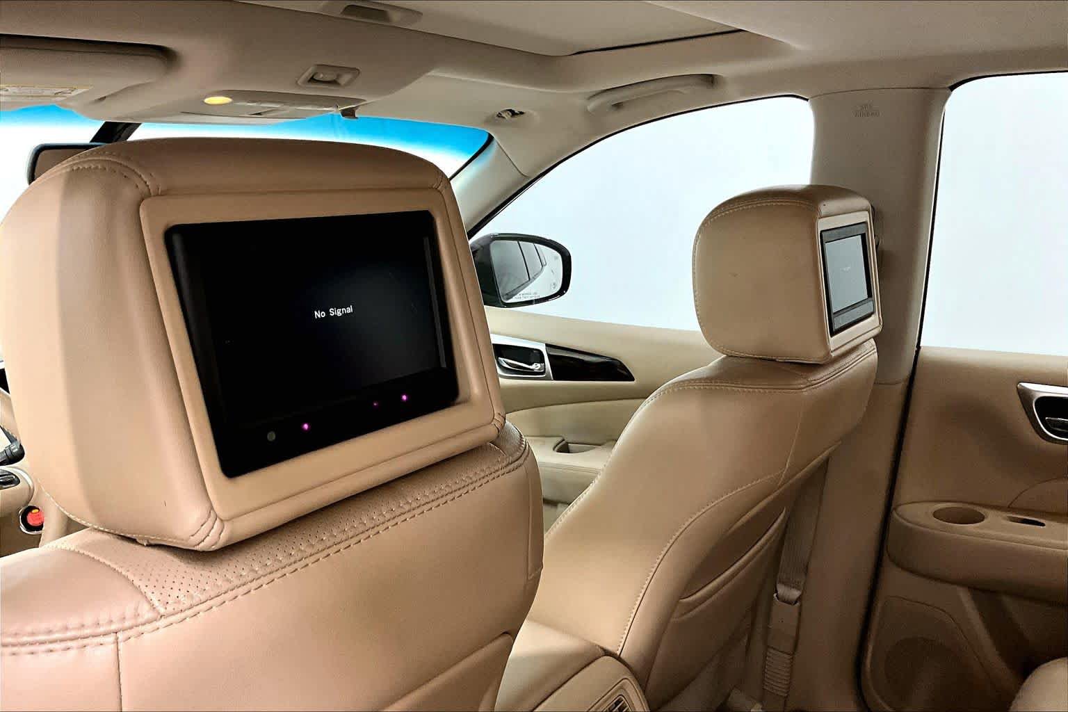 Used 2014 Nissan Pathfinder Platinum w/ Platinum Premium Package FWD image 33