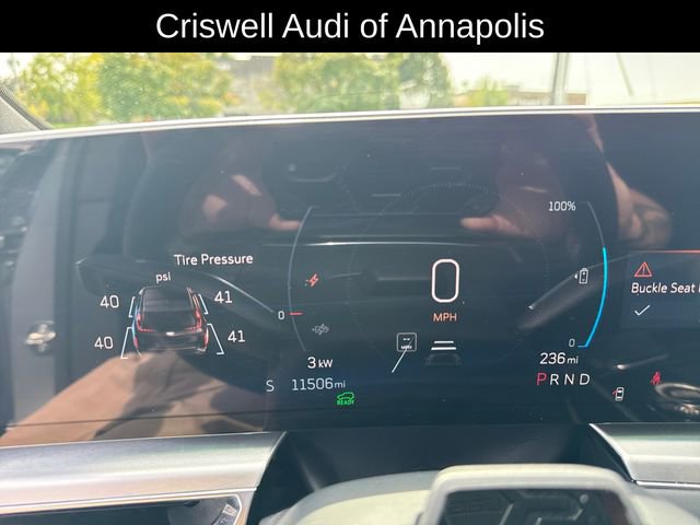 Used 2024 Cadillac Lyriq Sport image 19