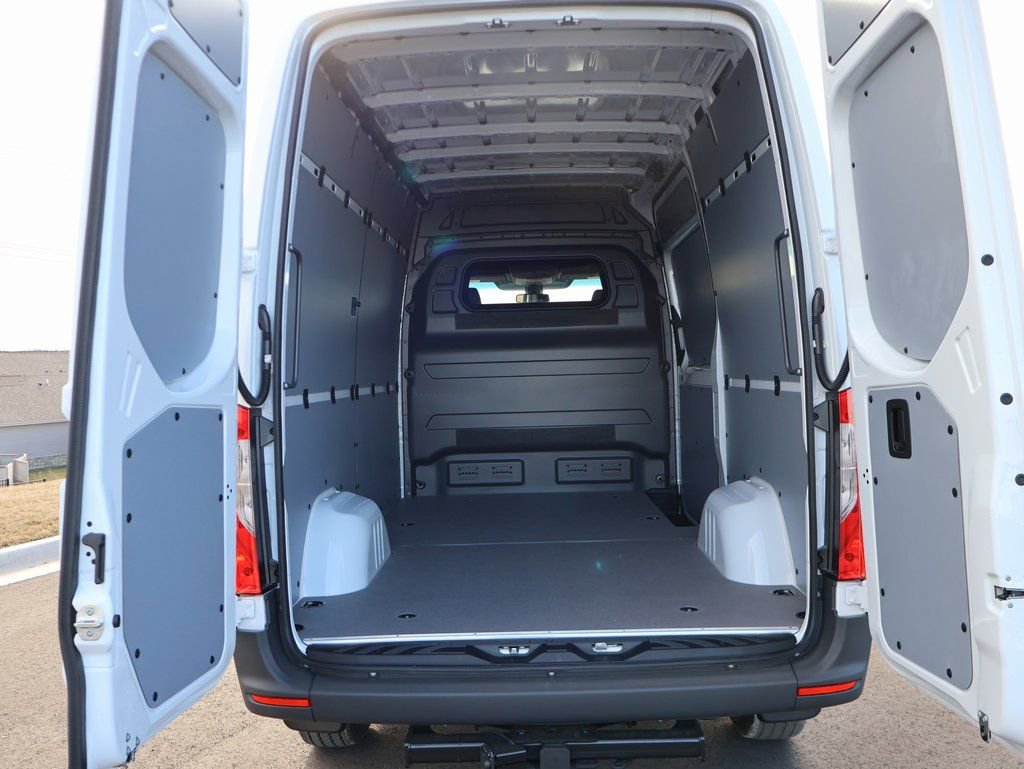 New 2026 Mercedes-Benz Sprinter 144 Cargo image 20