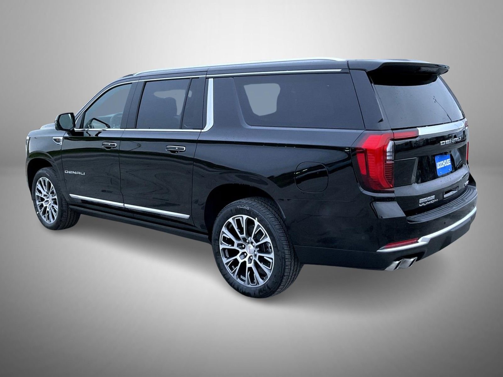 New 2026 GMC Yukon XL Denali w/ Denali Reserve Package image 7