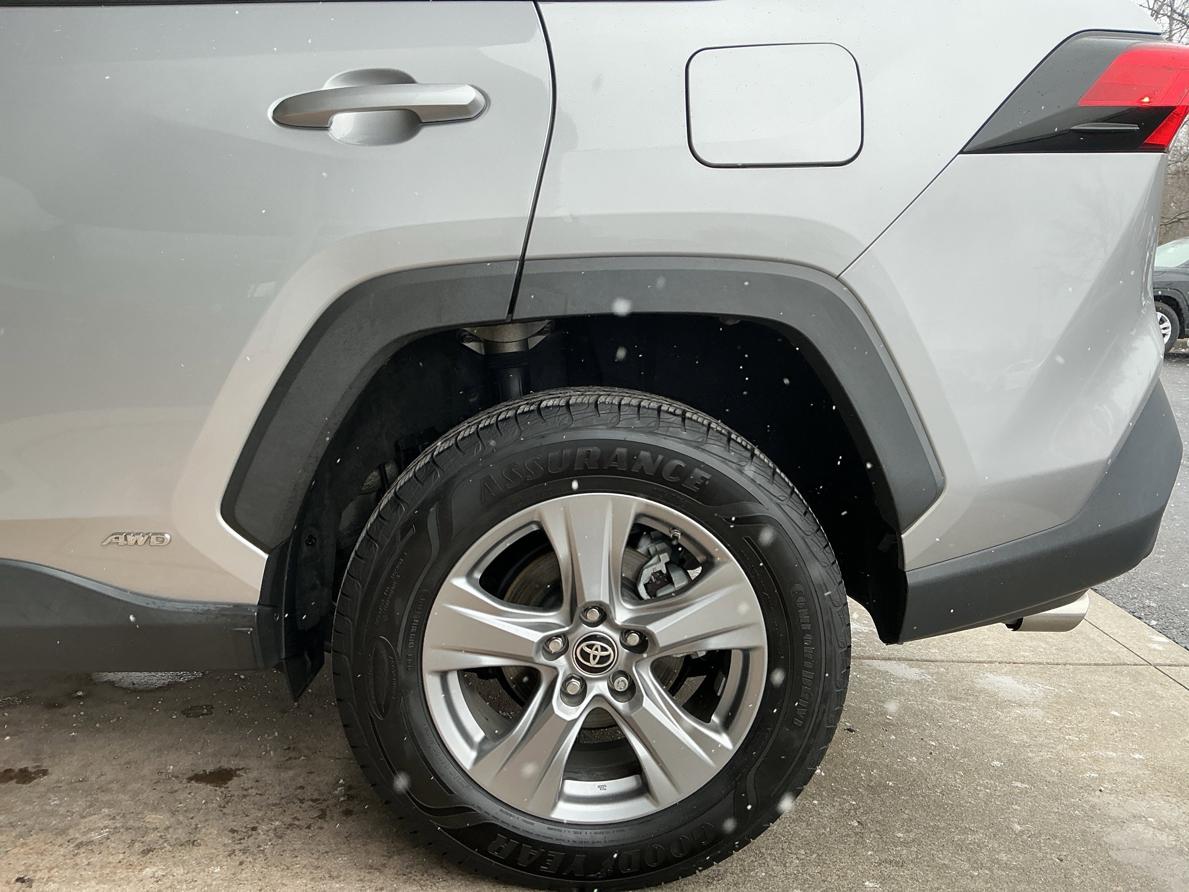 Certified 2022 Toyota RAV4 LE image 23