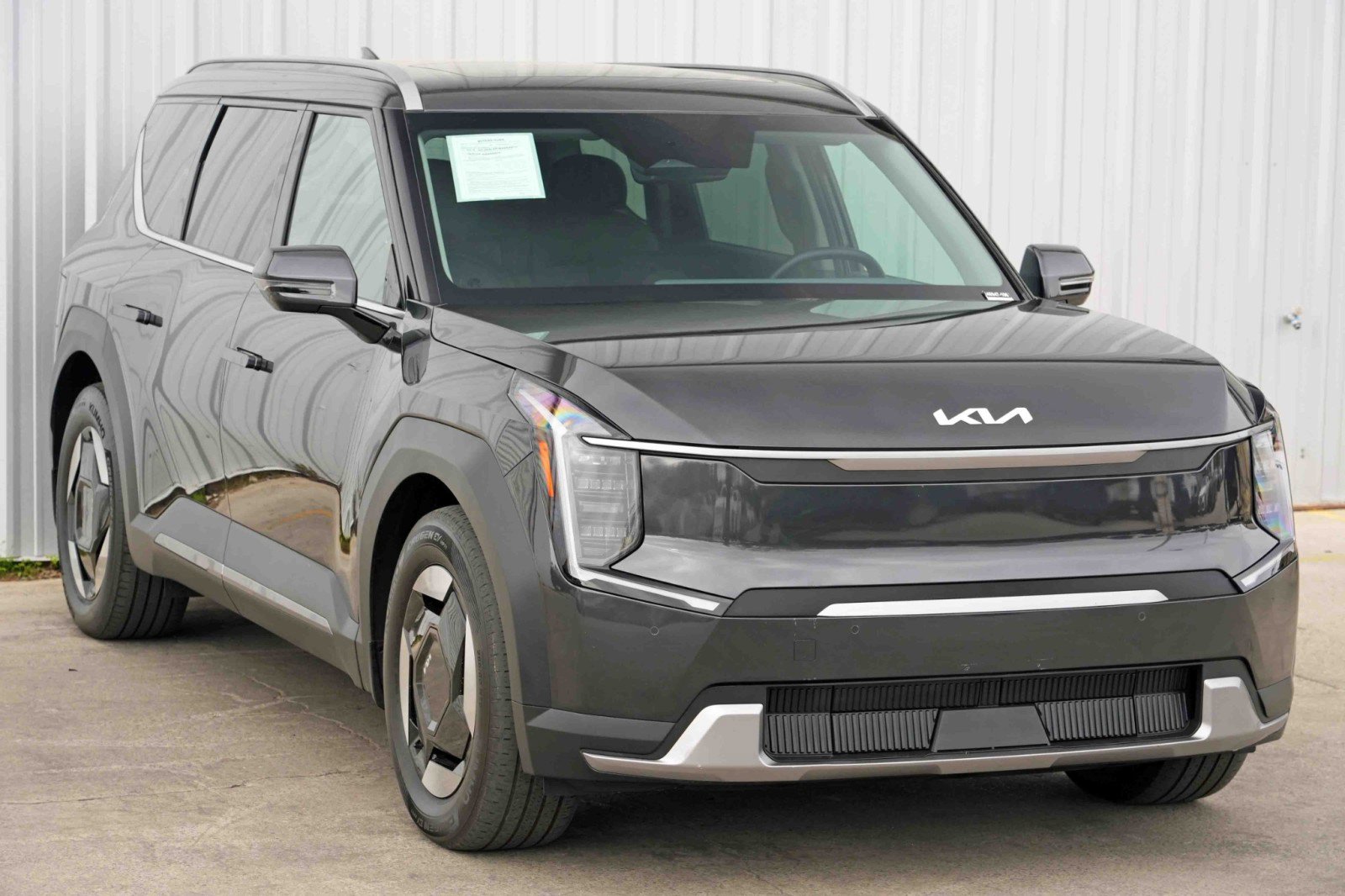 Used 2024 Kia EV9 Wind image 55