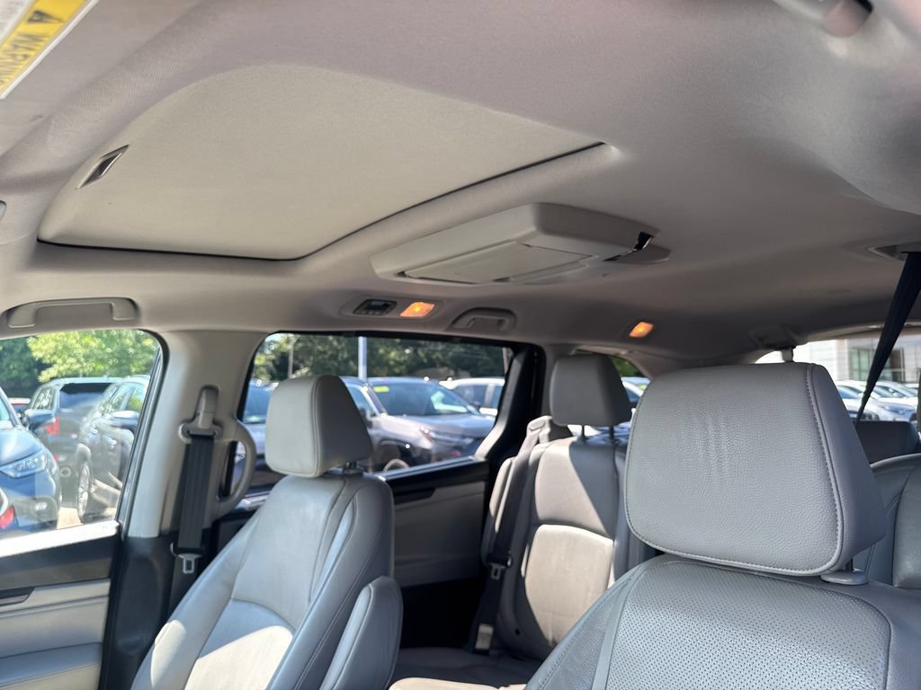 Used 2018 Honda Odyssey Elite image 18