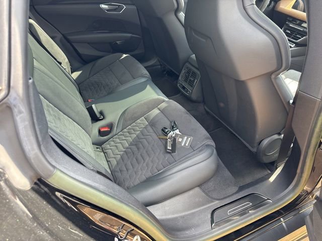 Used 2023 Audi e-tron GT Prestige w/ Prestige Package AWD/4WD image 20