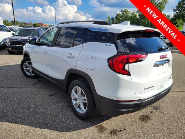 Used 2021 GMC Terrain SLE w/ Driver Convenience Package AWD/4WD image 5