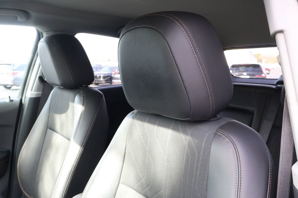 Used 2022 Chevrolet Trax LT w/ LT Convenience Package image 32
