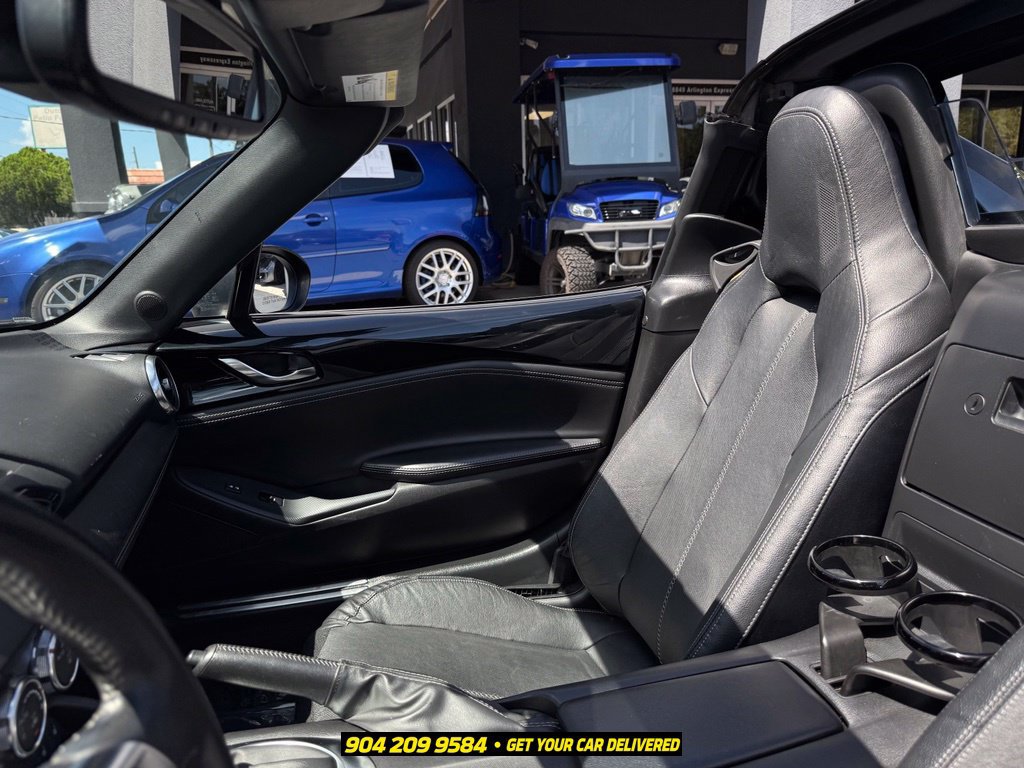 Used 2021 MAZDA MX-5 Miata RF Grand Touring RWD image 25