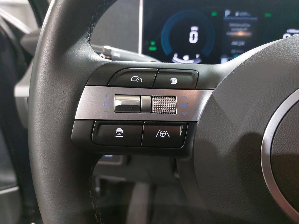 Certified 2025 Hyundai Sonata SEL image 18