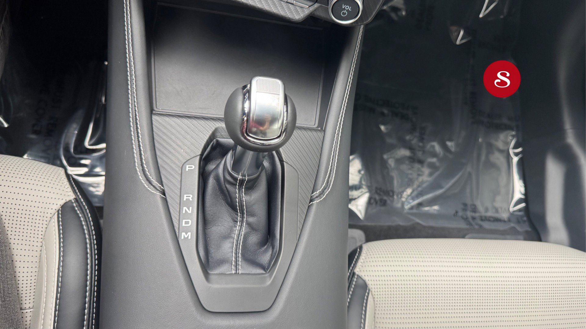 Used 2025 Ford Mustang GT Premium image 16