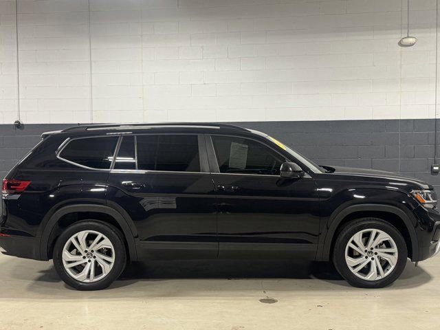 Used 2023 Volkswagen Atlas SE AWD/4WD image 4