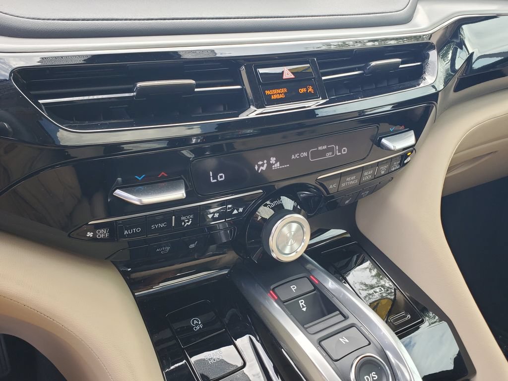 Certified 2024 Acura MDX FWD w/ Technology Package image 32