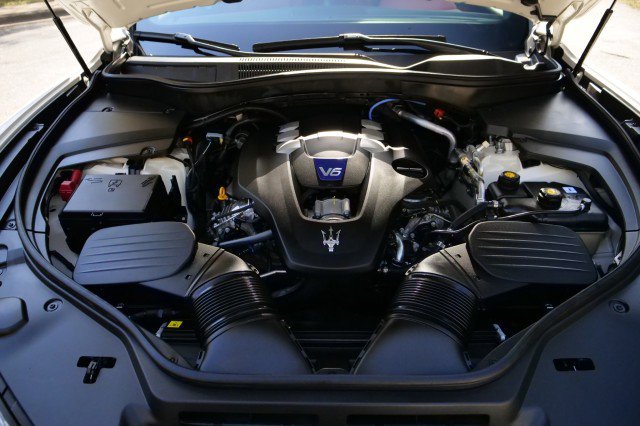 Used 2022 Maserati Levante Modena image 44