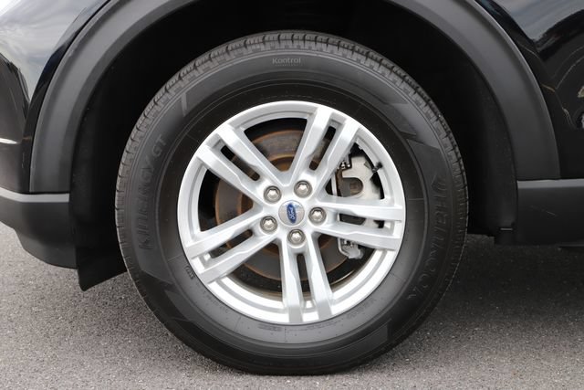 Used 2023 Ford Explorer XLT AWD/4WD image 8