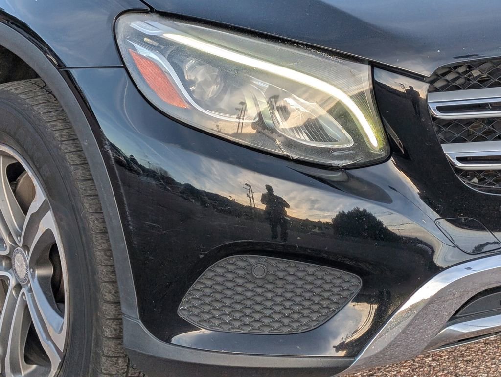 Used 2017 Mercedes-Benz GLC 300 4MATIC image 8